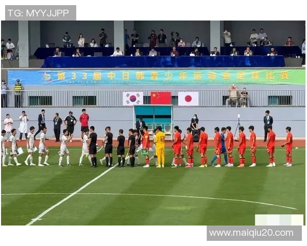 上海足球队在最新足球状态排行榜中荣获第二名展现强劲实力